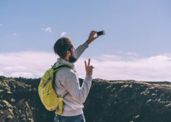 Турист подорожував тиждень без телефону: з якими труднощами він зіткнувся