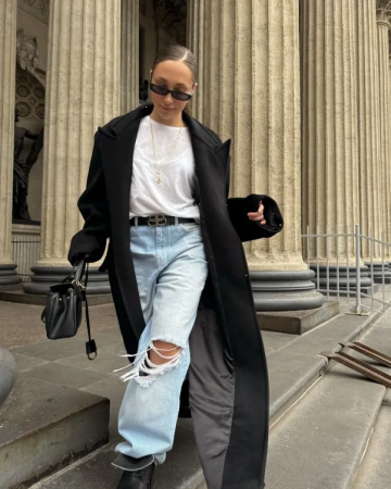 Українкам підказали, які джинси мають бути у гардеробі на весну-літо: класика та тренди