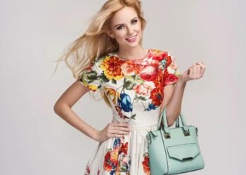 Викиньте це з шафи: який одяг і аксесуари не варто носити влітку 2025