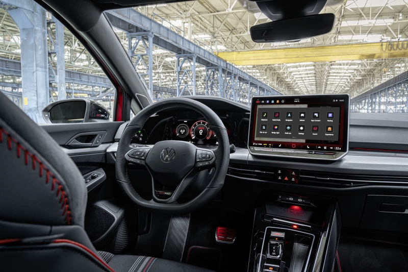 Golf GTI Edition 50: Volkswagen представив найпотужніший серійний GTI