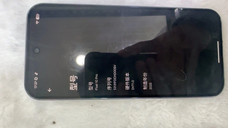 Усі секрети Google розкрито: у мережі з'явилися "живі" фото флагманського смартфона Pixel 10 Pro