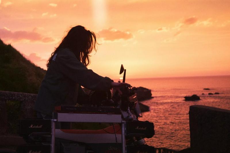 Deus Ex і BMW зробили електробайк із діджейським пультом, але купити його не вийде