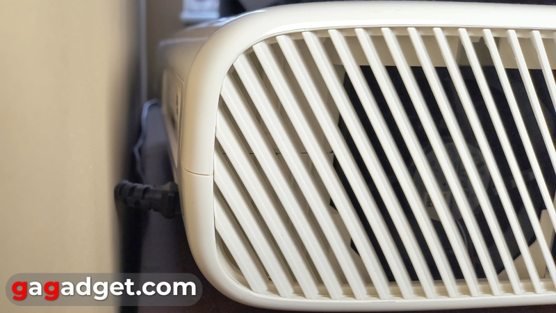 Втулити 130 дюймів: огляд лазерного 4К-проєктора Samsung The Premiere LPU9D