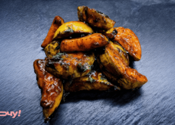 Быстрая закуска из кабачков: вкуснейшие брусочки за 10 минут, после которых не придется драить сковородку (ВИДЕО)