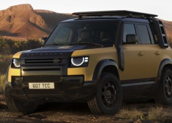 Land Rover представив Defender Trophy Edition натхненний легендарними змаганнями