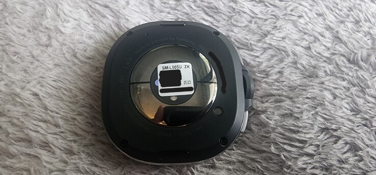 Samsung Galaxy Watch 8 Classic засвітився на eBay — показали фото і характеристики