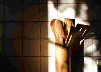 Як правильно чистити дерев’яні ложки, щоб вони служили роками: перевірені способи