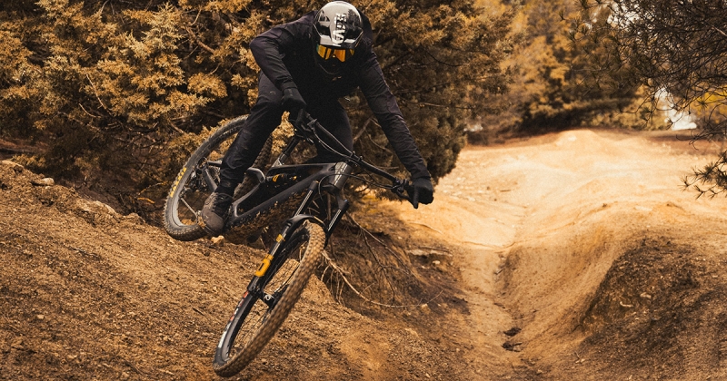 Mahle представила потужний мотор для eMTB — важить 2,5 кг і тягне в гору