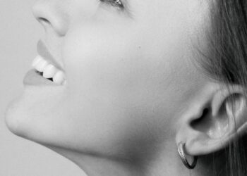 Як швидко позбутися від жиру на шиї і другого підборіддя: ефективні способи