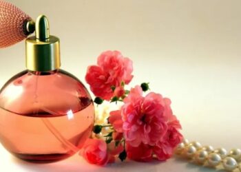 Як відрізнити справжній парфюм від підробки: інструкція, яка знадобиться всім