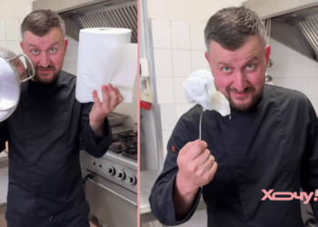 Как обычная салфетка поможет сделать бульон прозрачным: без процеживания и мороки (ВИДЕО)