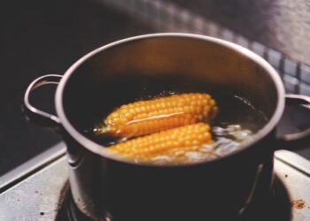 Кукурудзяний відвар для волосся — ваше волосся стане об’ємним та м’яким