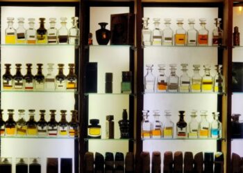 Найстійкіші та шлейфові жіночі парфуми: топ-10