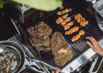 Три крутых трюка для чистки мангала: устаревший жир слезет сам без грамма химии