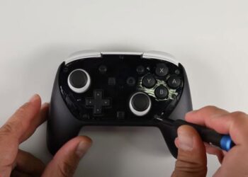 iFixit жорстко розкритикував ремонтопридатність Switch 2 Pro Controller