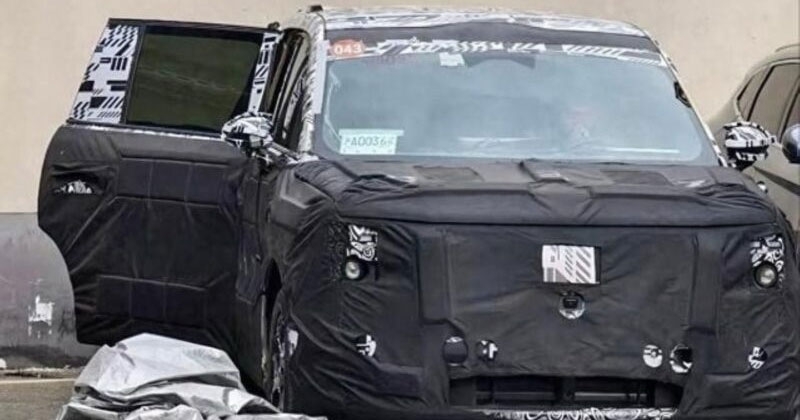 Наступний електрокар Xiaomi, за чутками, отримає два мотори і бензиновий турбодвигун