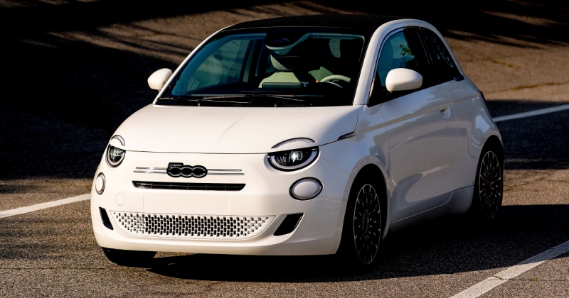 Офіційно: Fiat 500 Hybrid з МКПП дебютує в листопаді