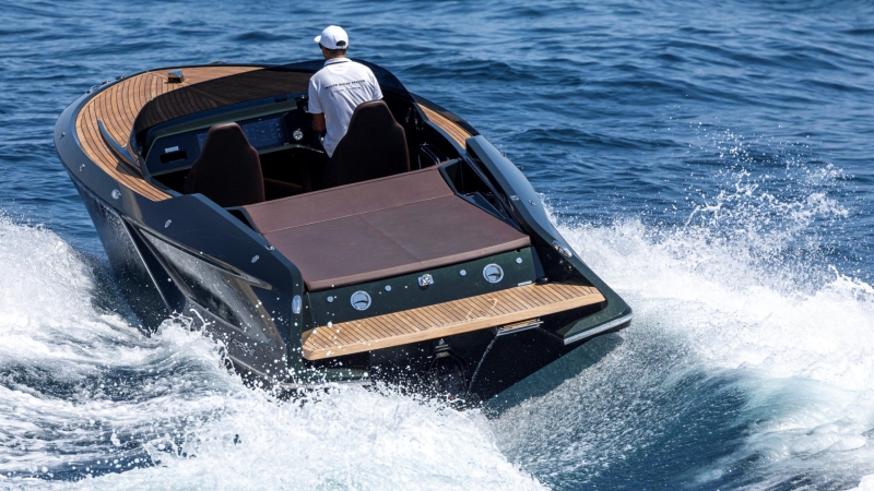 Електричний катер Frauscher x Porsche 850 Fantom з "начинкою" від Porsche Macan встановив рекорд швидкості