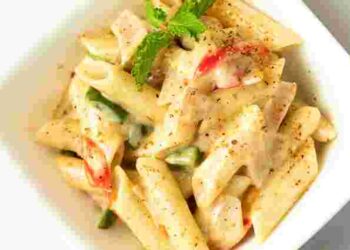 Щоб макарони не злипалися, є просте рішення: промивання, олія чи сіль