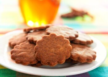 Без цукру та випічки: 3 рецепти ароматного печива на Медовий Спас