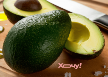 Цвет – не показатель: на что на самом деле смотреть, чтобы не ломать зубы об авокадо