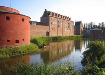 Фантастичне місце: мандрівниця захопилася прекрасним містом у Швеції