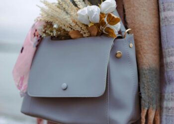 Як доглядати за улюбленою сумкою, щоб вона зберегла привабливий вигляд