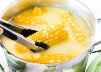Как за 10 минут приготовить сладкую кукурузу: минимум ингредиентов, максимум вкуса