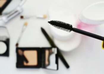 Косметичні засоби, які лише захаращують вашу поличку та спустошують гаманець