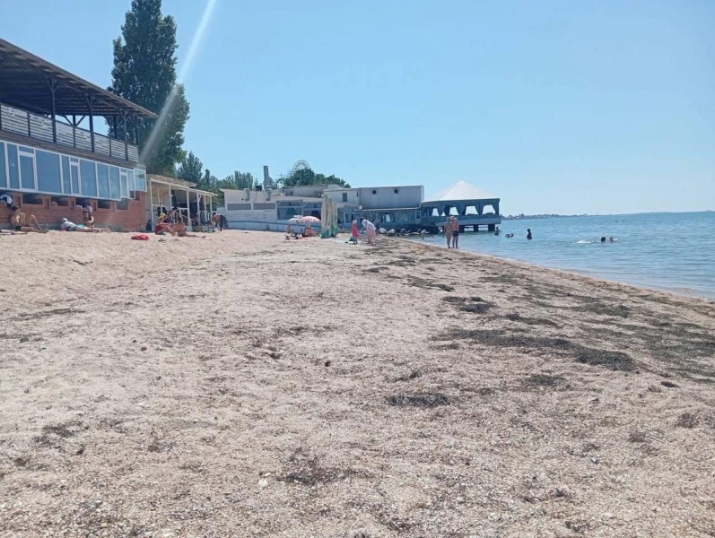 Майже безлюдний: в що перетворили окупанти популярний український курорт