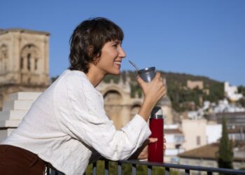 На это “клюют” все туристы: путешественников предостерегли от популярного “испанского” напитка