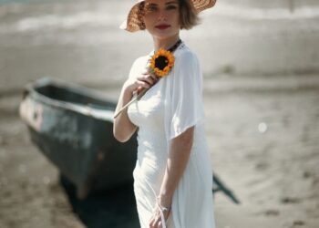 Одяг для спеки: що носити для уникнення перегріву та подразнень шкіри