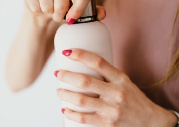 Шкідливі інгредієнти у складі шампуню, які ведуть до випадання волосся