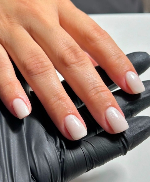 Шоколад, пломбір, іриски: 6 ідей манікюру в найсолодших відтінках осені 2024