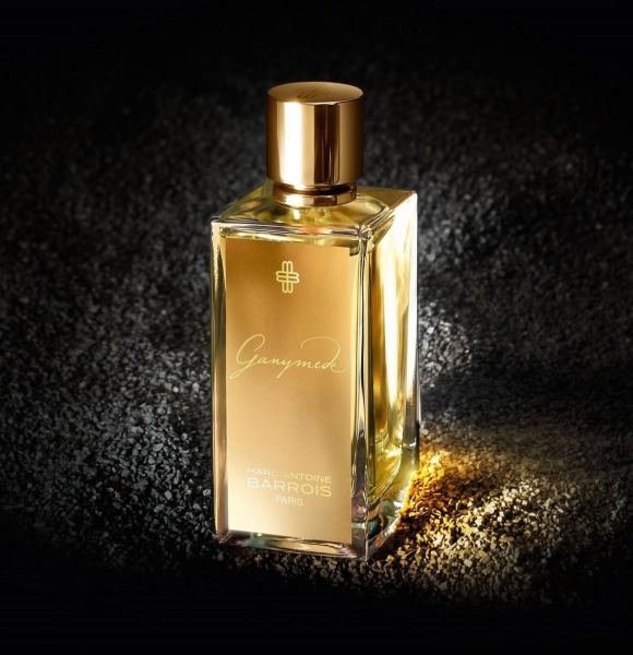 Супер стійкі жіночі аромати з кілометровим шлейфом