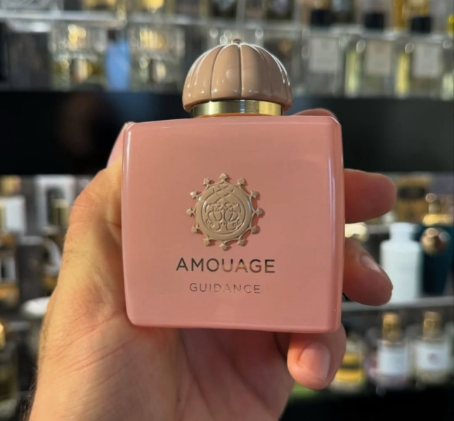 Супер стійкі жіночі аромати з кілометровим шлейфом