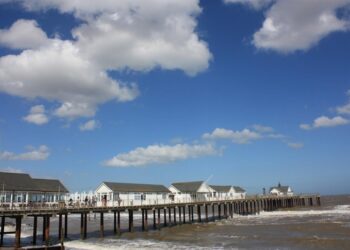 Турист розповів про прекрасне приморське місто, де лише в третині будинків живуть люди