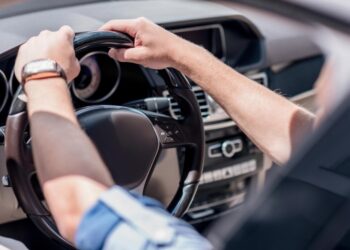 Власники авто з’ясували, за якої швидкості збільшується витрата палива: результат здивував