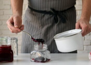 Всего две ложки в варенье – и заготовка станет вдвое вкуснее: что добавить