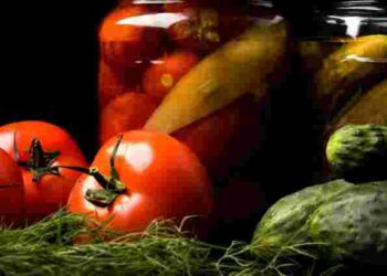 Ці дрібниці зіпсують усе: поширені помилки при консервуванні помідорів