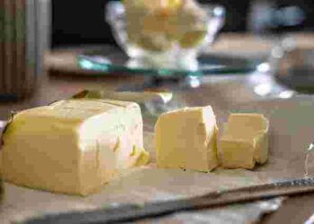 Спробуйте – і завжди будете так робити: нвіщо змішувати олію і масло під час смаження