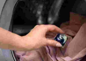 Ви це робите зовсім неправильно: чому капсули для прання не розчиняються повністю