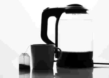 Ставимо крапку в суперечках: чи безпечно для здоровʼя повторно кип’ятити воду