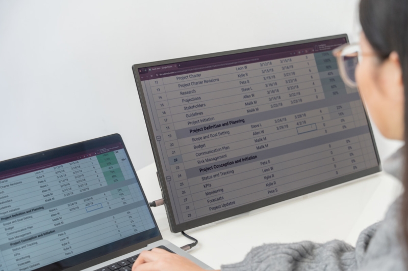 Альтернатива E-Ink: цей LCD-дисплей за $1000 використовує зовнішнє світло та споживає до 7 Вт