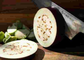 Залишаться такими ж смачними: як потрібно заморожувати баклажани