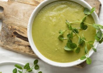 Этот суп – настоящий летний хит: вкус как в ресторане, а продукты нужны самые простые (ВИДЕО)