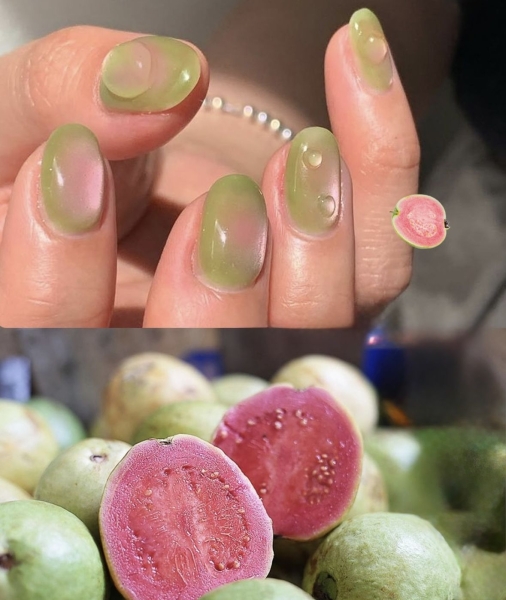 Fruit peel nails: літній манікюр з Кореї, який підніме настрій