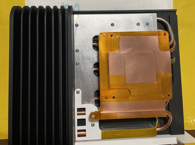 Корпус цього ПК з AMD Ryzen AI Max+ 395 є суцільним радіатором