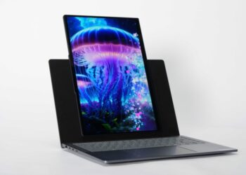 Lenovo спробувала зробити Pivo, але вийшов ноутбук з обертальним екраном