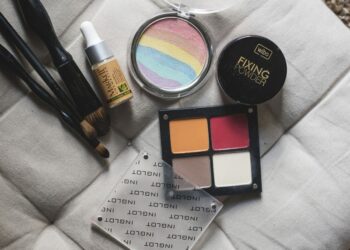 Міфи про гіалуронову кислоту або що вам не розповість продавець косметики про неї